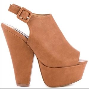 Steve Madden Gabby Heels in Tan Leather